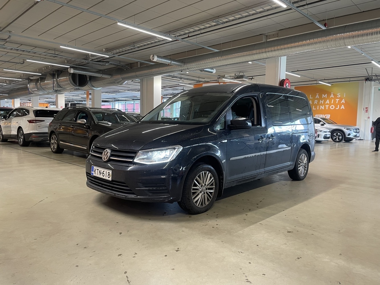 Volkswagen Caddy Maxi vaihtoauto