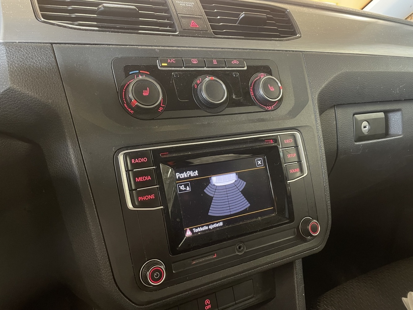 Volkswagen Caddy Maxi vaihtoauto