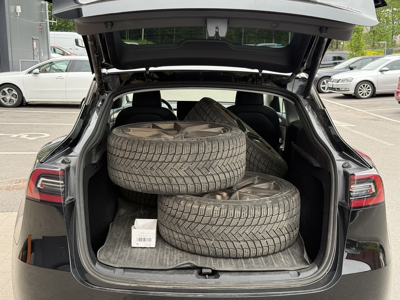 Tesla Model Y vaihtoauto