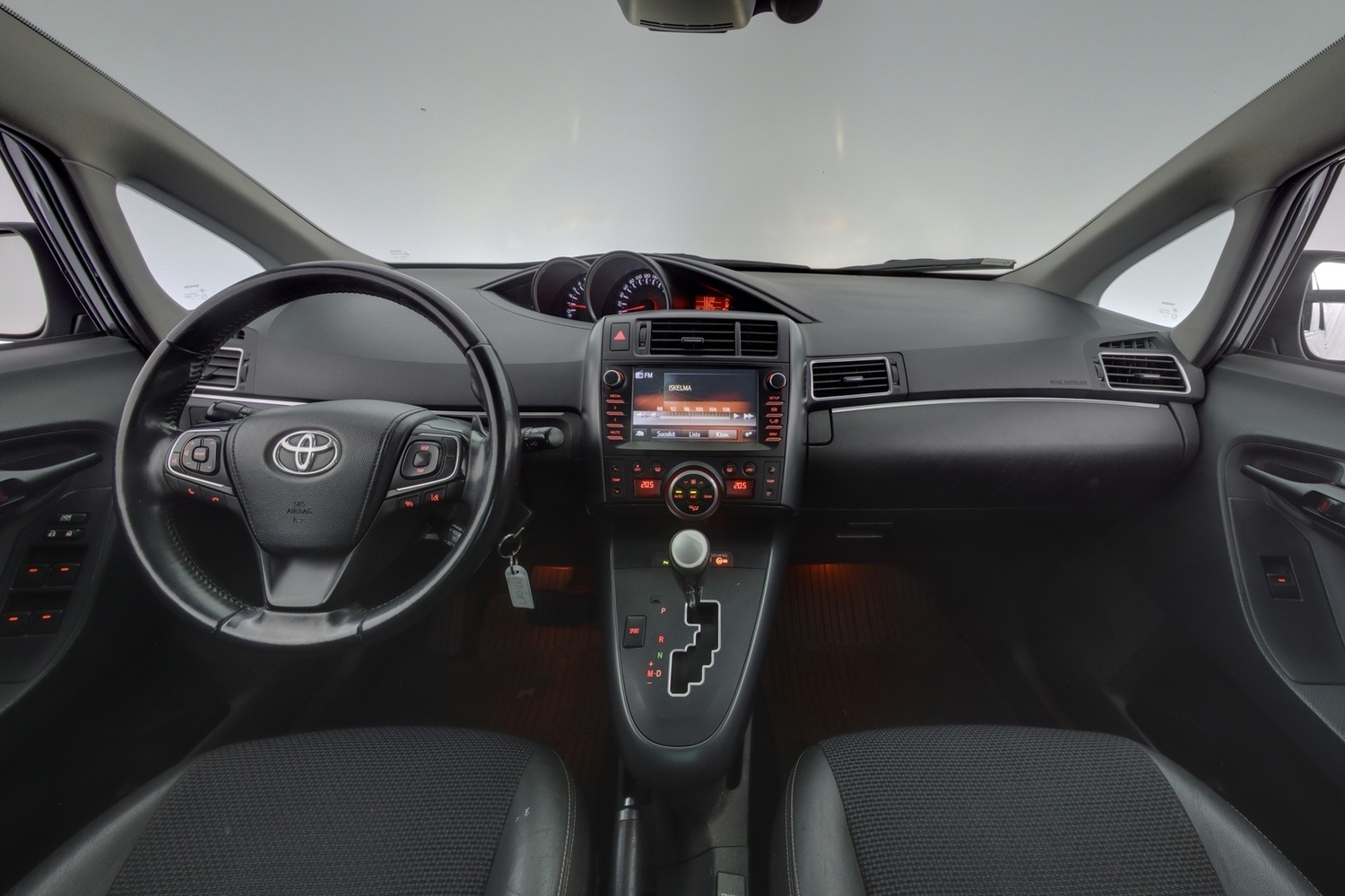 Toyota Verso vaihtoauto