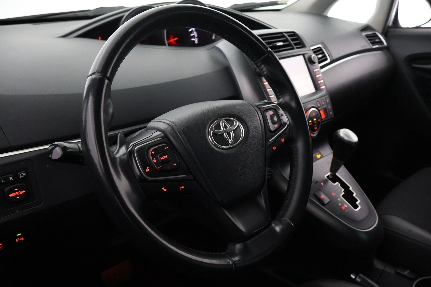 Toyota Verso vaihtoauto