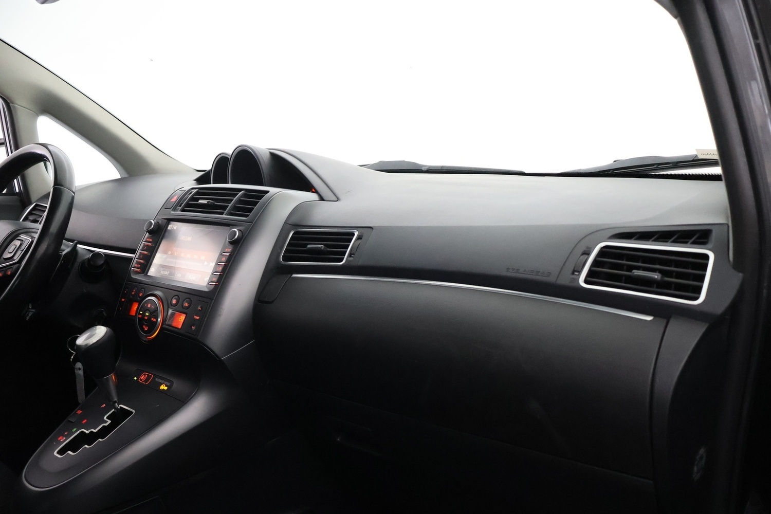 Toyota Verso vaihtoauto