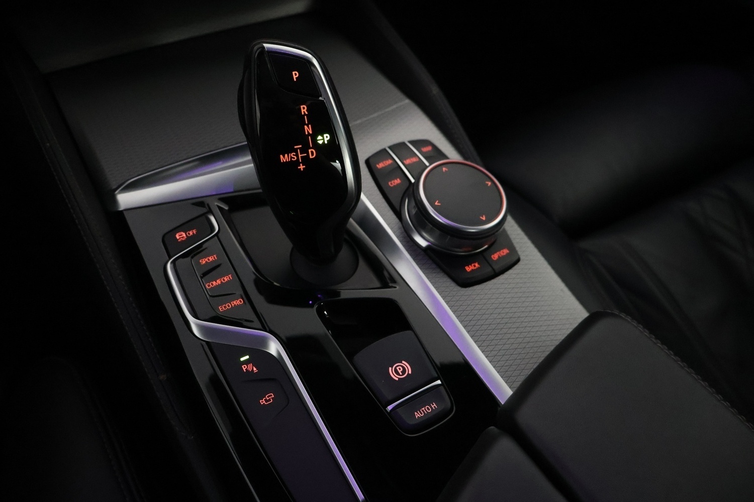 BMW M550d vaihtoauto