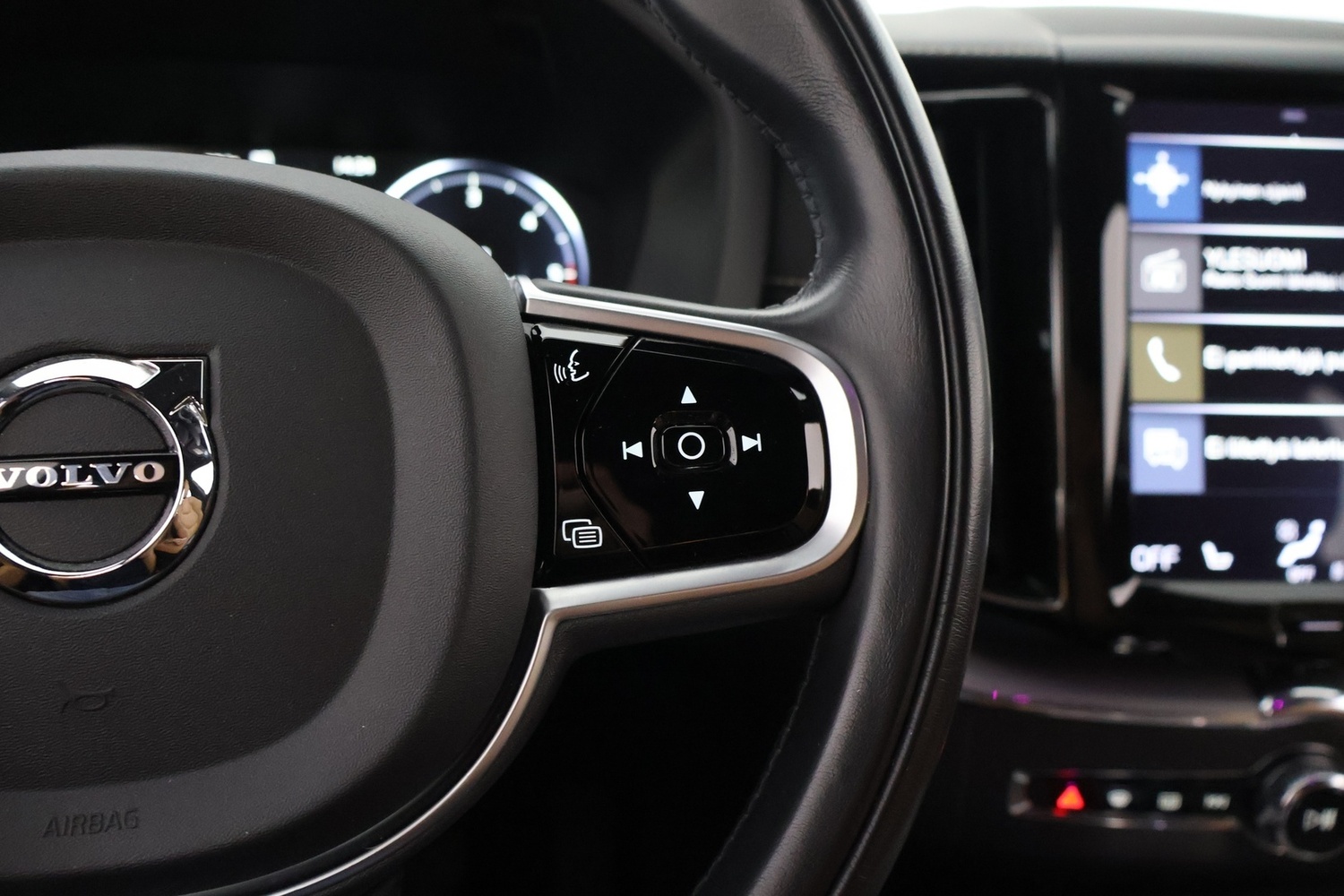 Volvo XC60 vaihtoauto