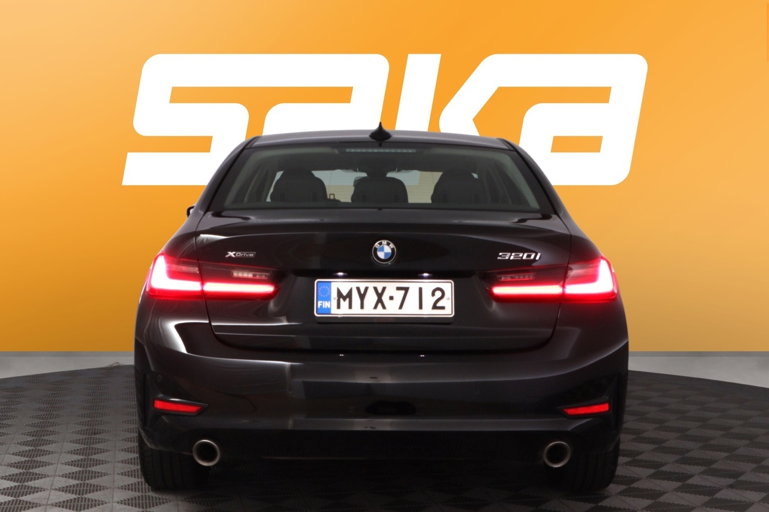 BMW 320 vaihtoauto