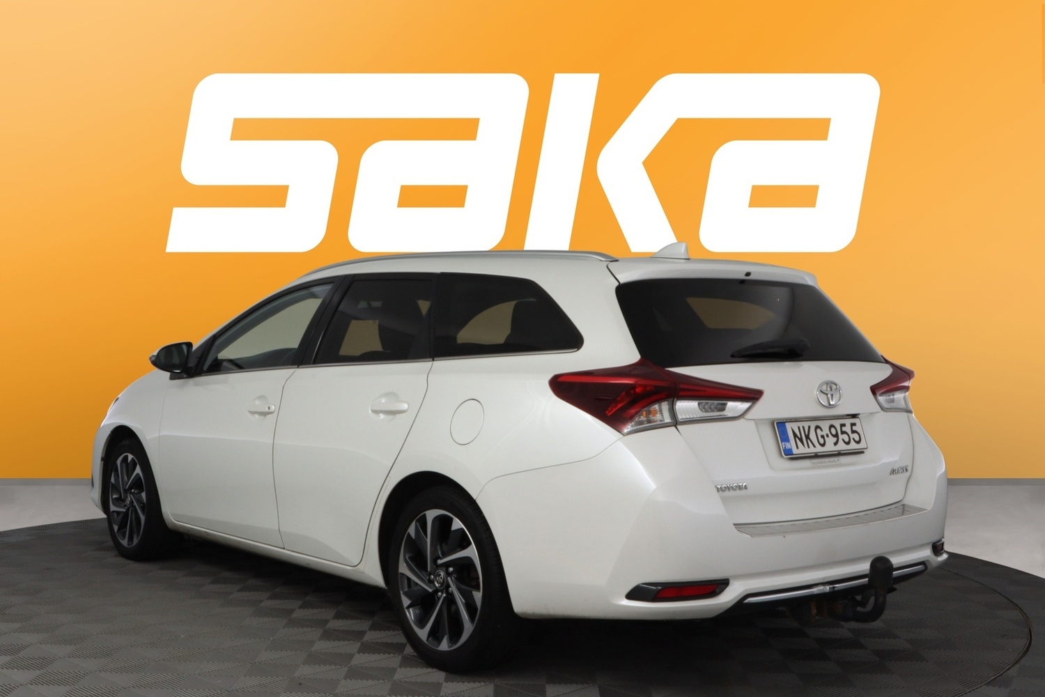 Toyota Auris vaihtoauto