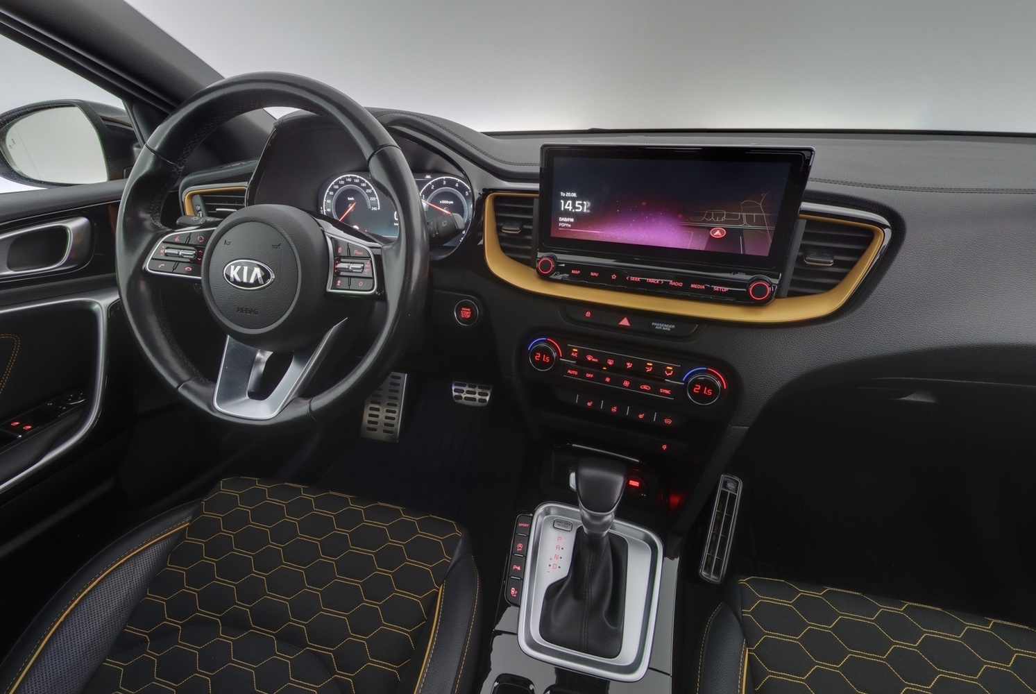 Kia XCeed vaihtoauto