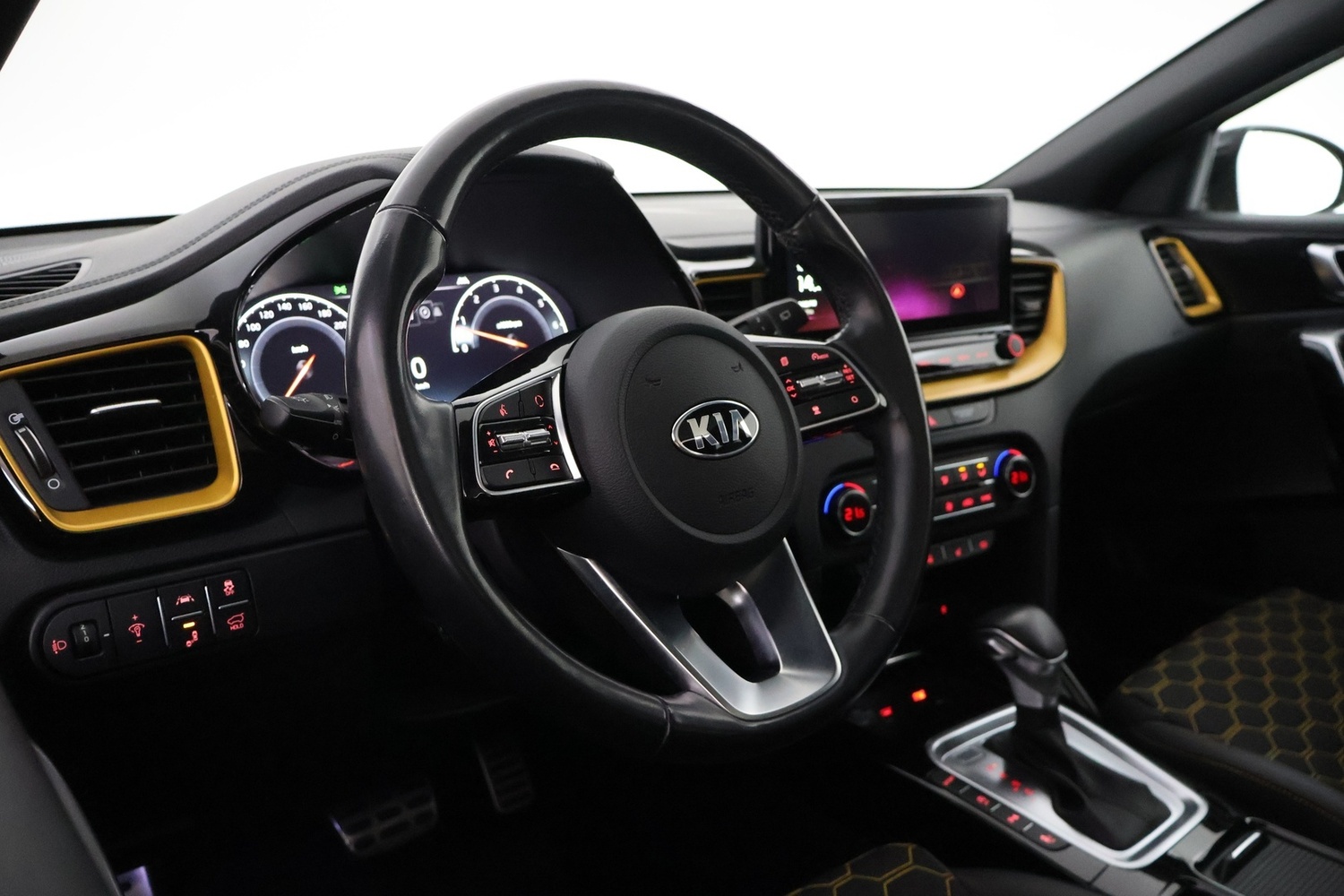 Kia XCeed vaihtoauto