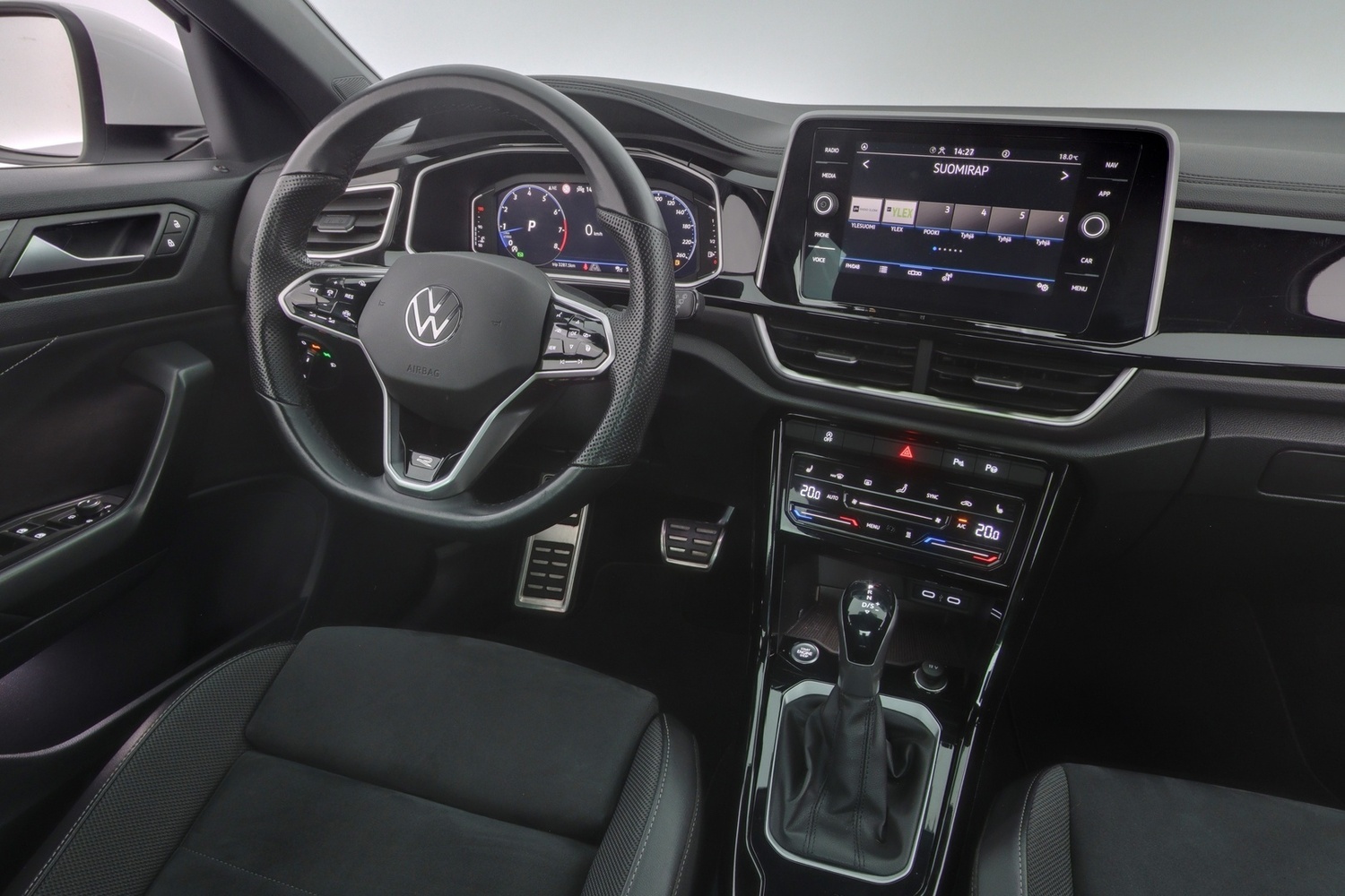 Volkswagen T-Roc vaihtoauto