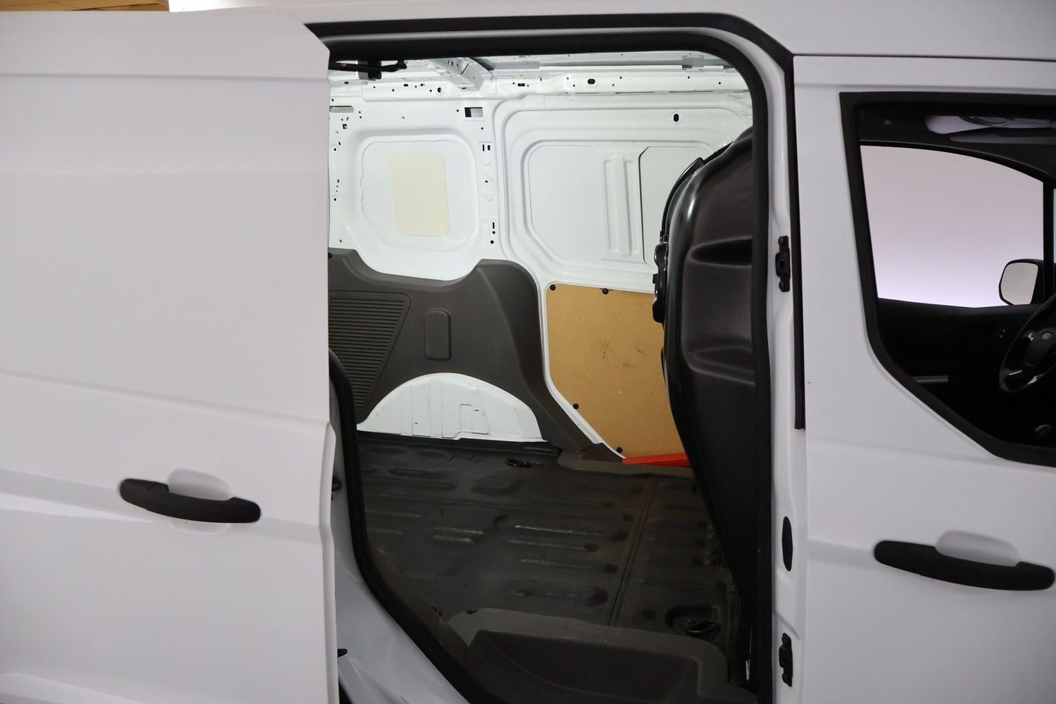 Ford Transit Connect vaihtoauto