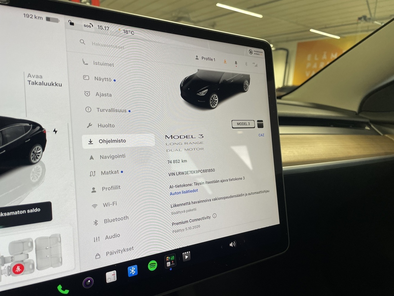 Tesla Model 3 vaihtoauto