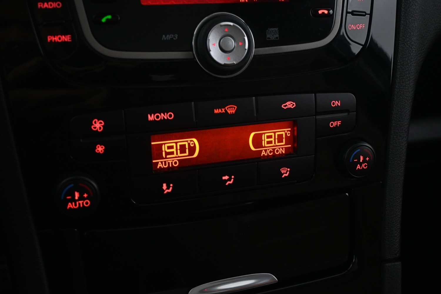 Ford S-MAX vaihtoauto