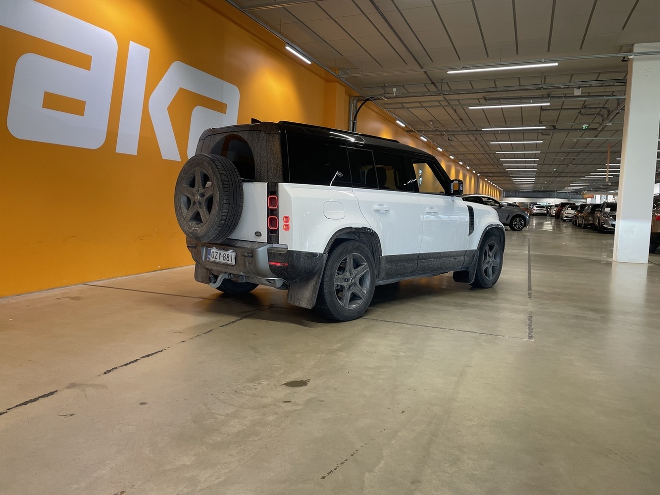 Land Rover Defender vaihtoauto