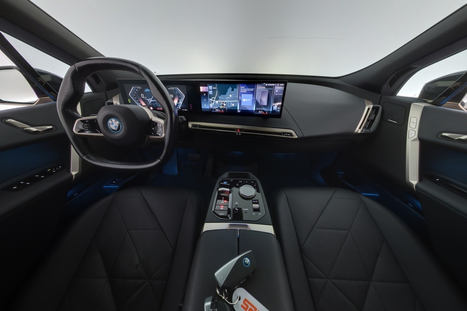 BMW iX vaihtoauto