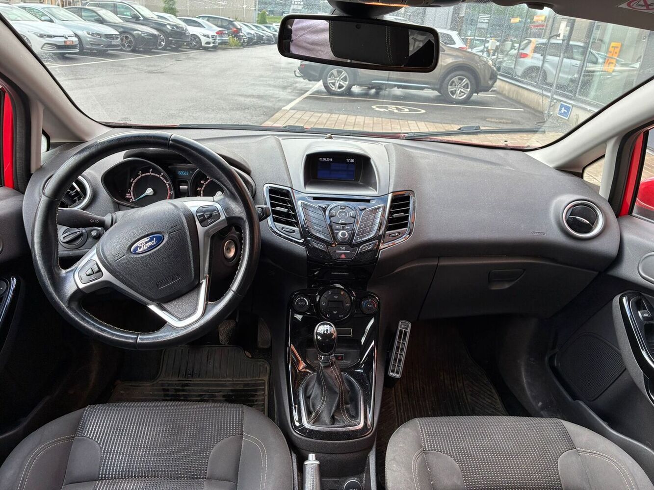 Ford Fiesta vaihtoauto