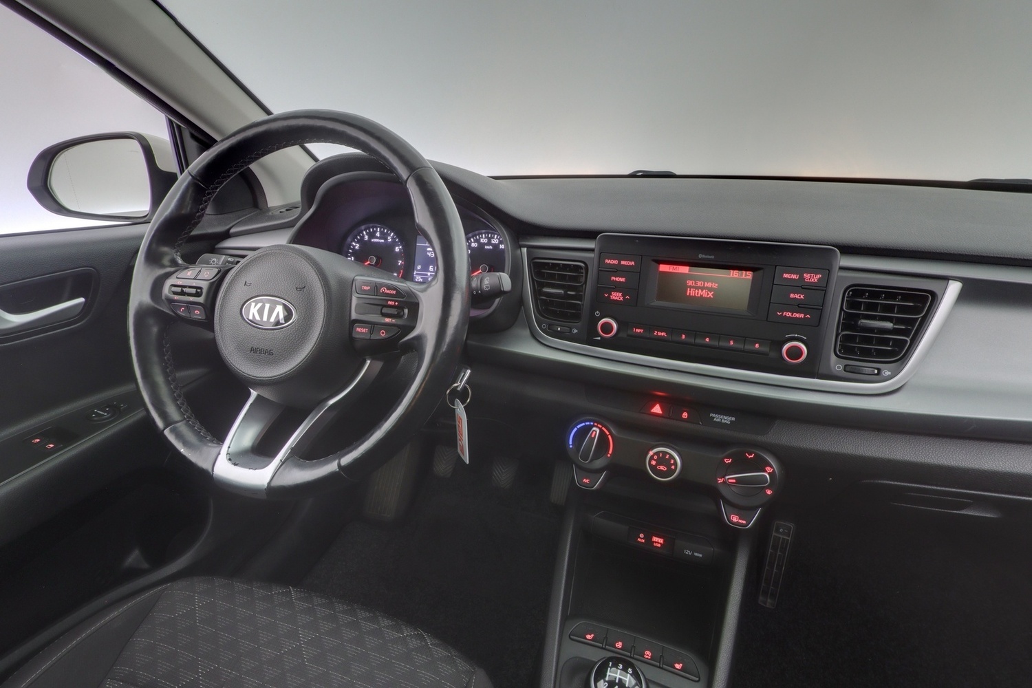 Kia Rio vaihtoauto