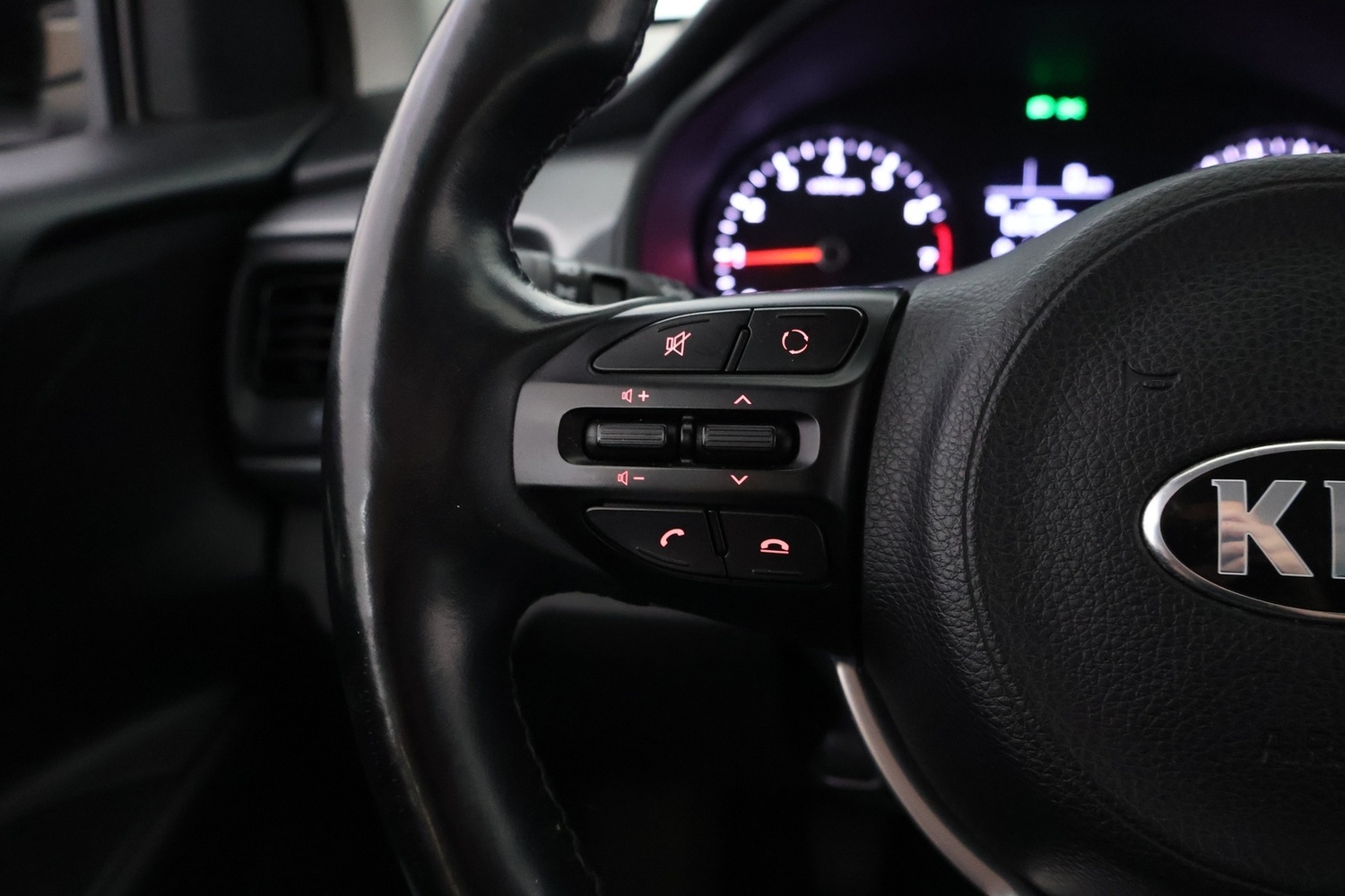 Kia Rio vaihtoauto