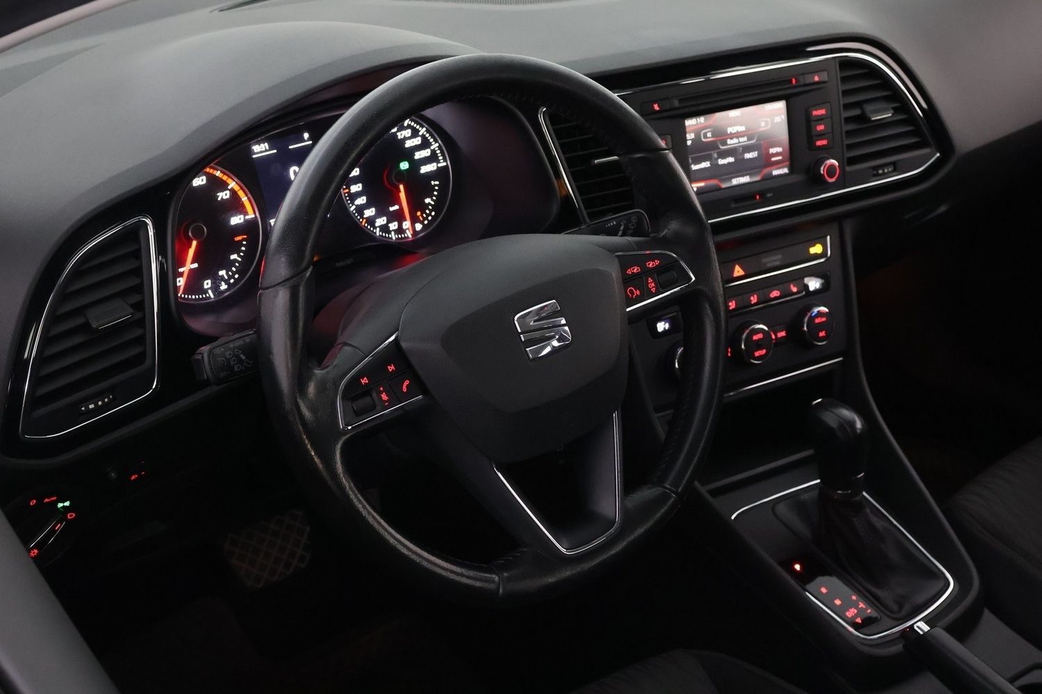 SEAT Leon ST vaihtoauto