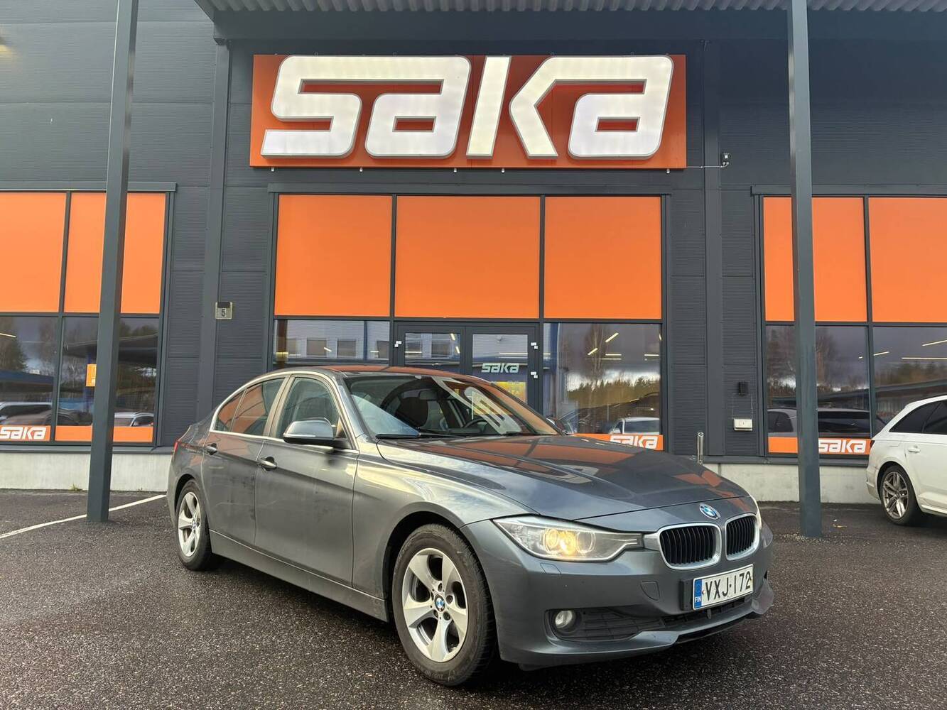 BMW 320 vaihtoauto