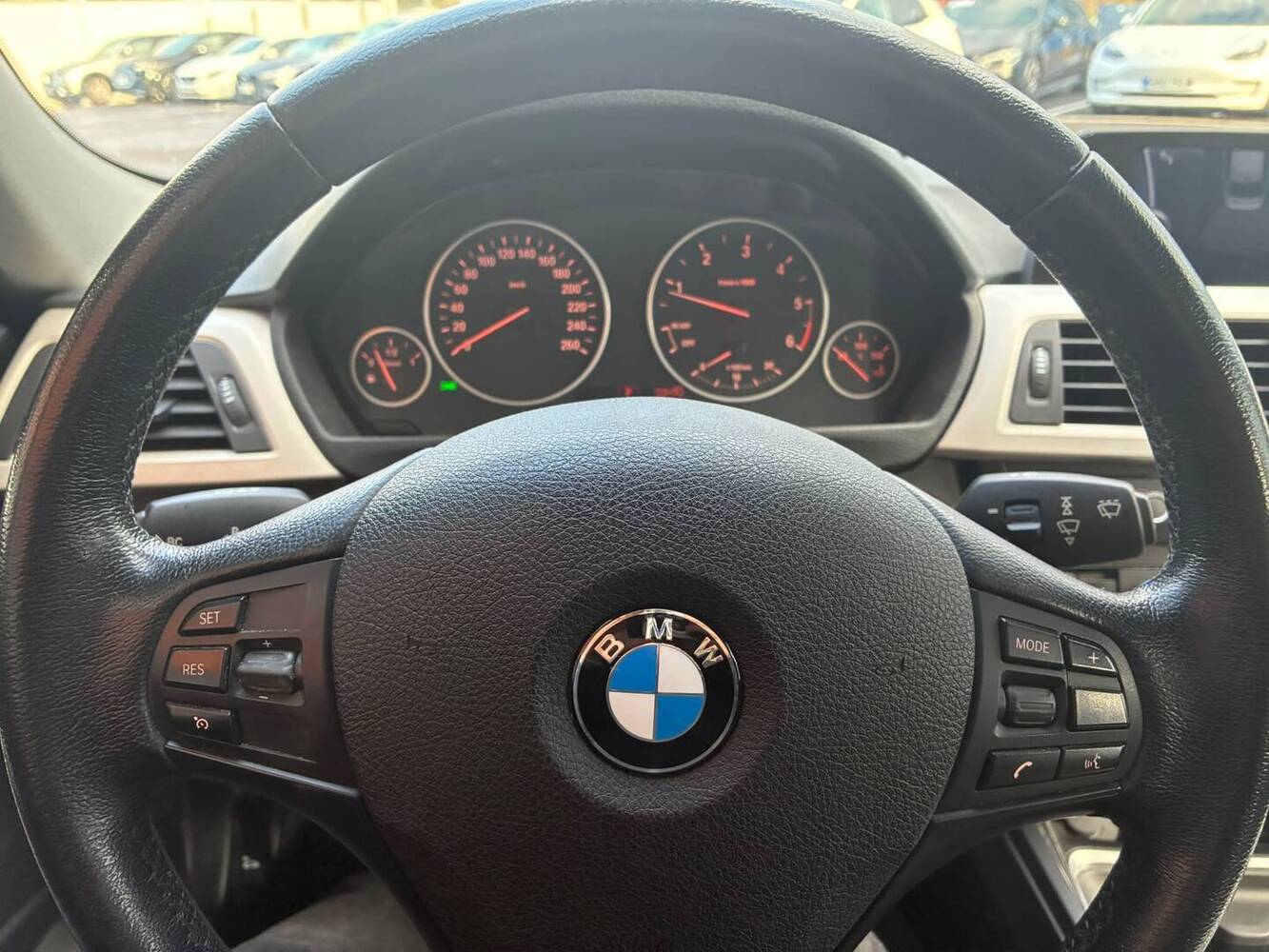 BMW 320 vaihtoauto