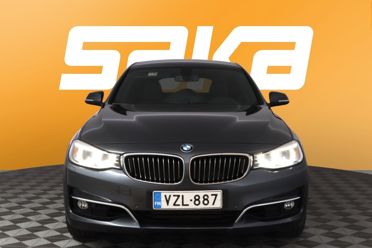 BMW 320 vaihtoauto