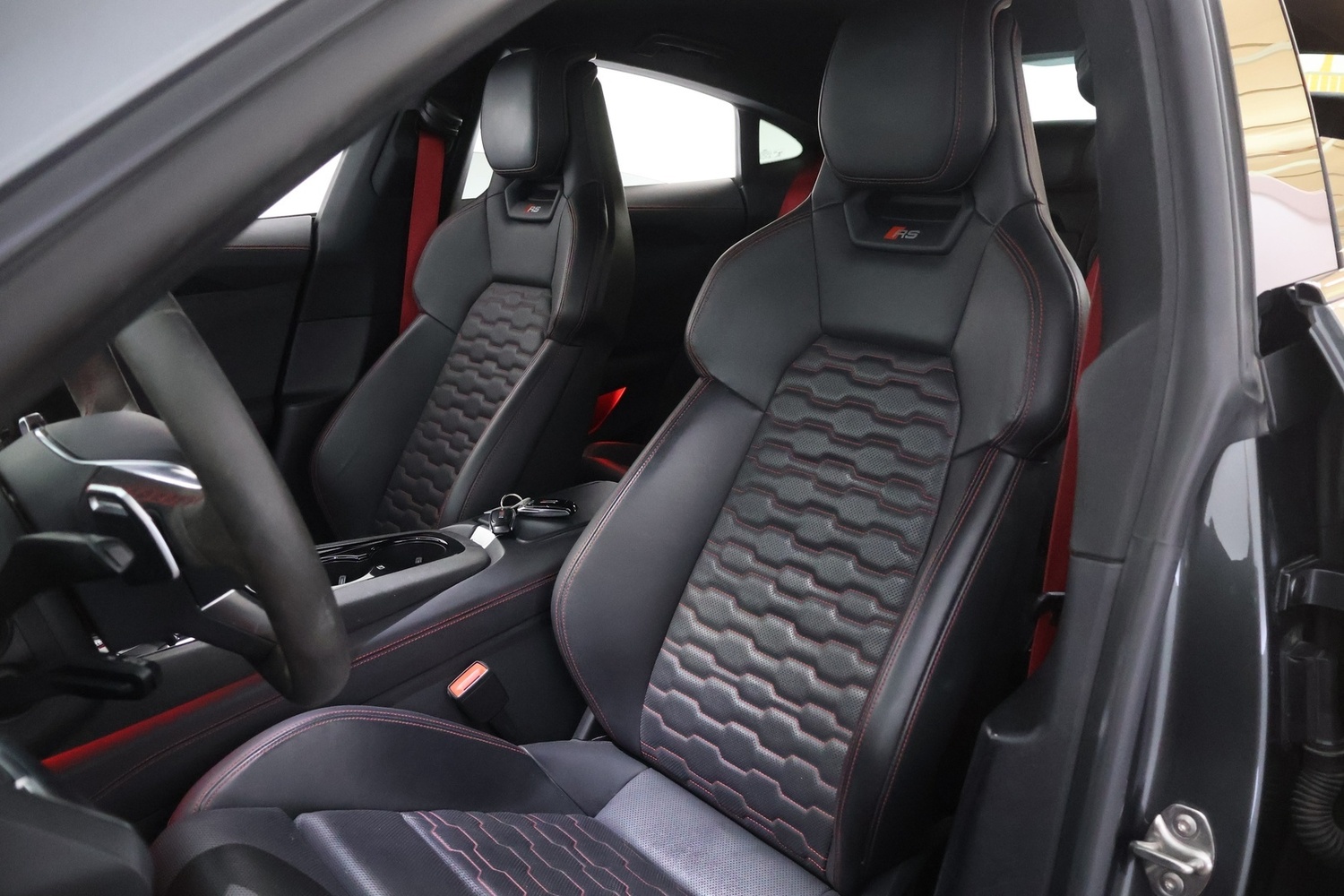 Audi e-tron GT vaihtoauto