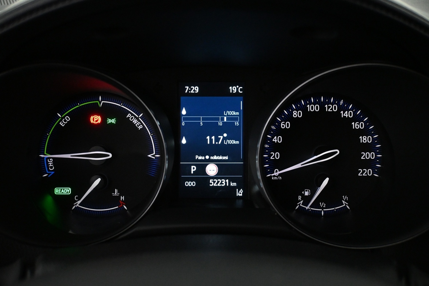 Toyota C-HR vaihtoauto