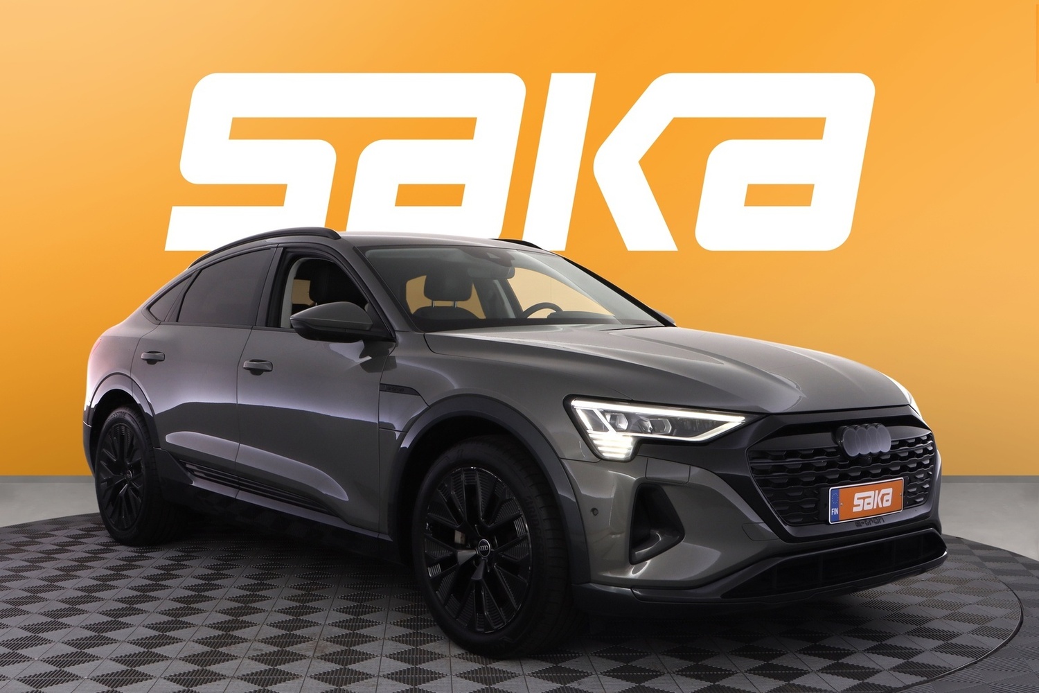 Audi Q8 e-tron vaihtoauto