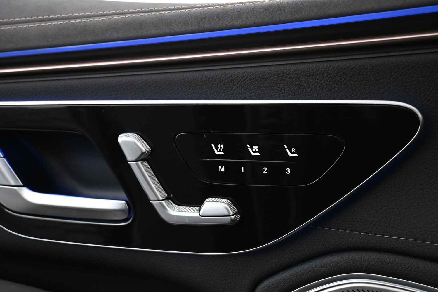 Mercedes-Benz EQS vaihtoauto