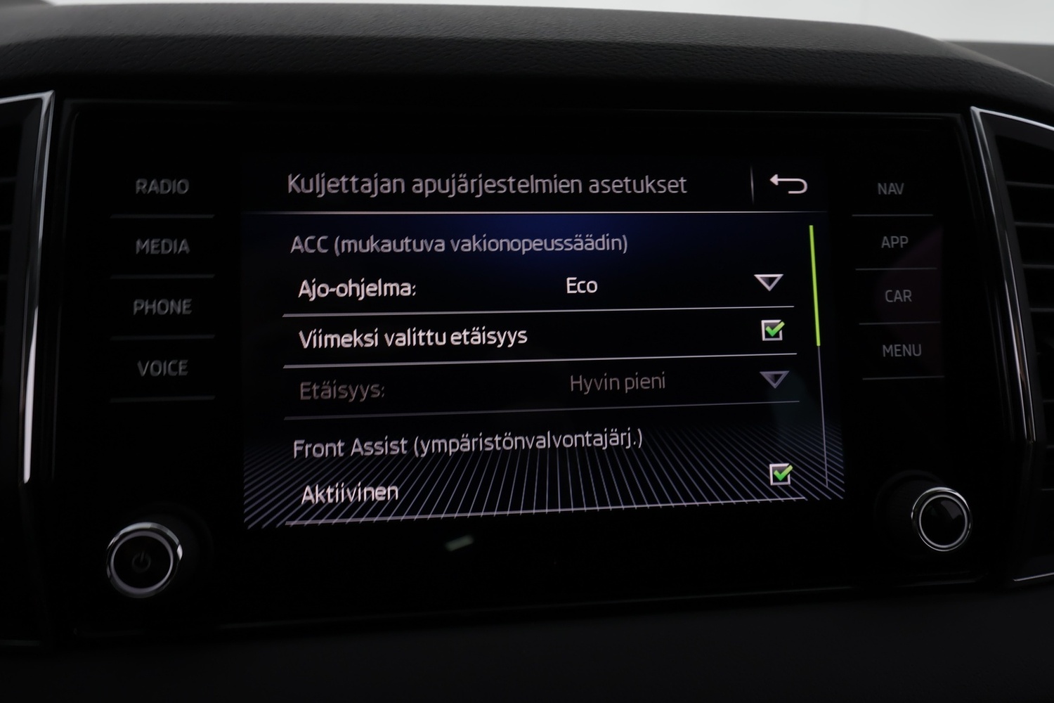 Skoda Karoq vaihtoauto