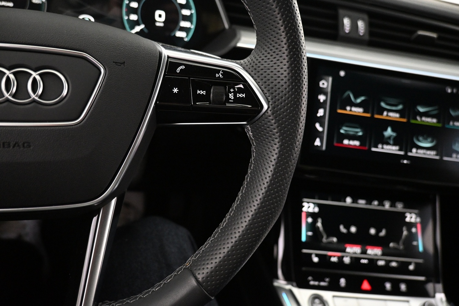Audi e-tron vaihtoauto