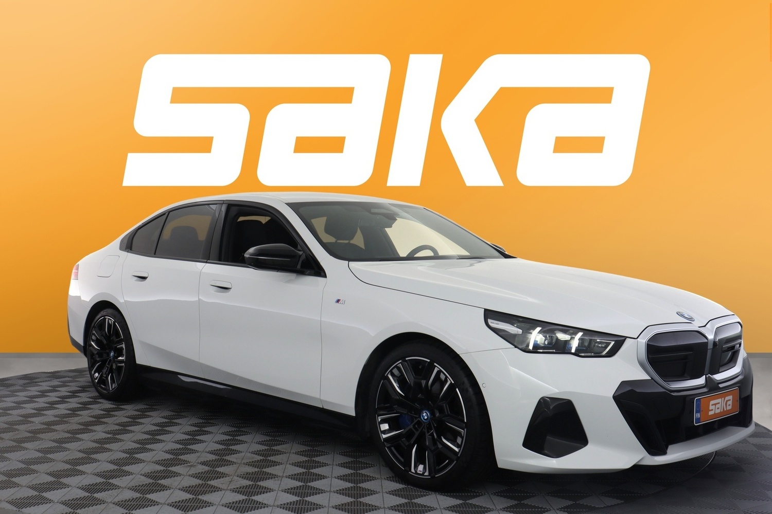BMW i5 M60 vaihtoauto