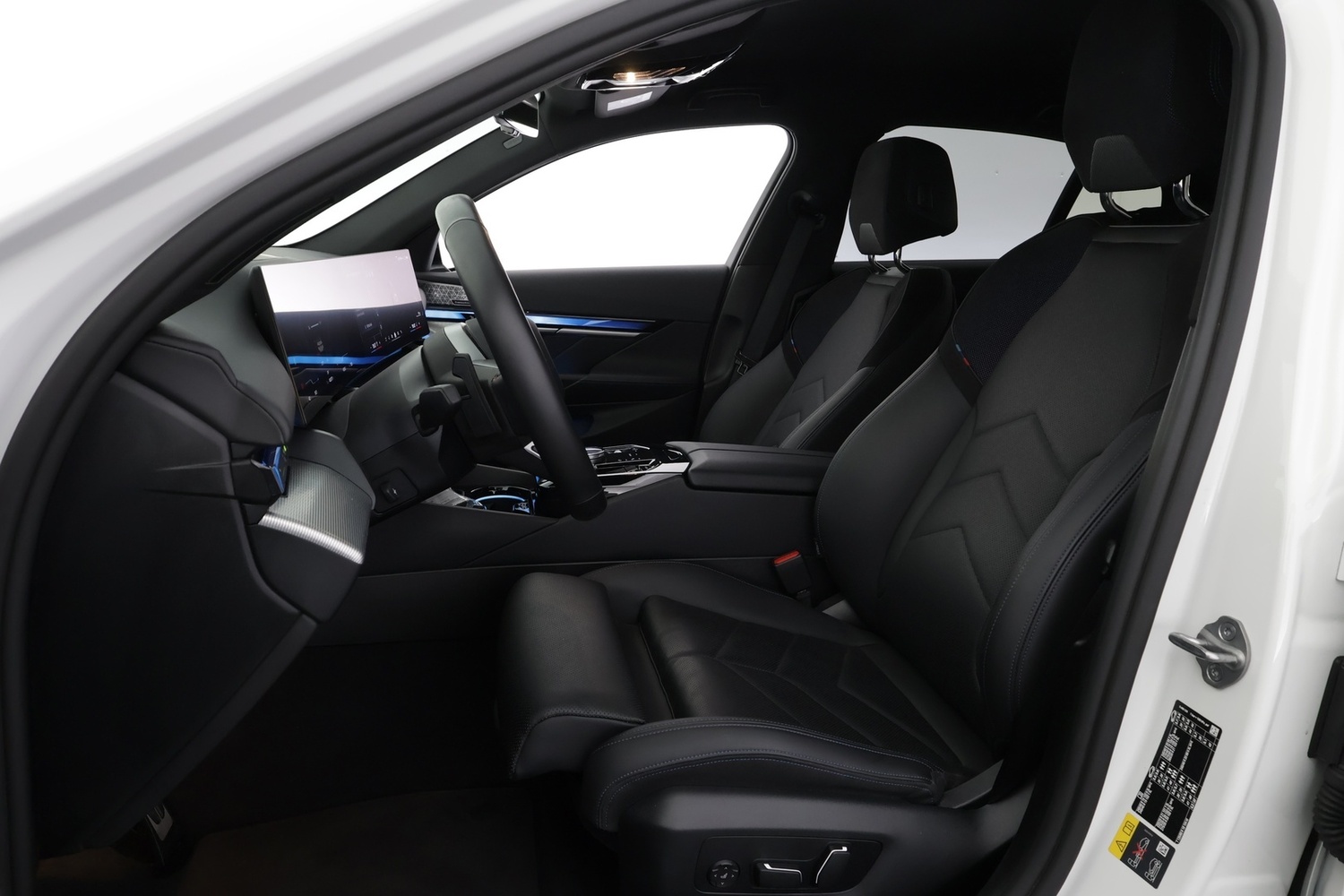 BMW i5 M60 vaihtoauto