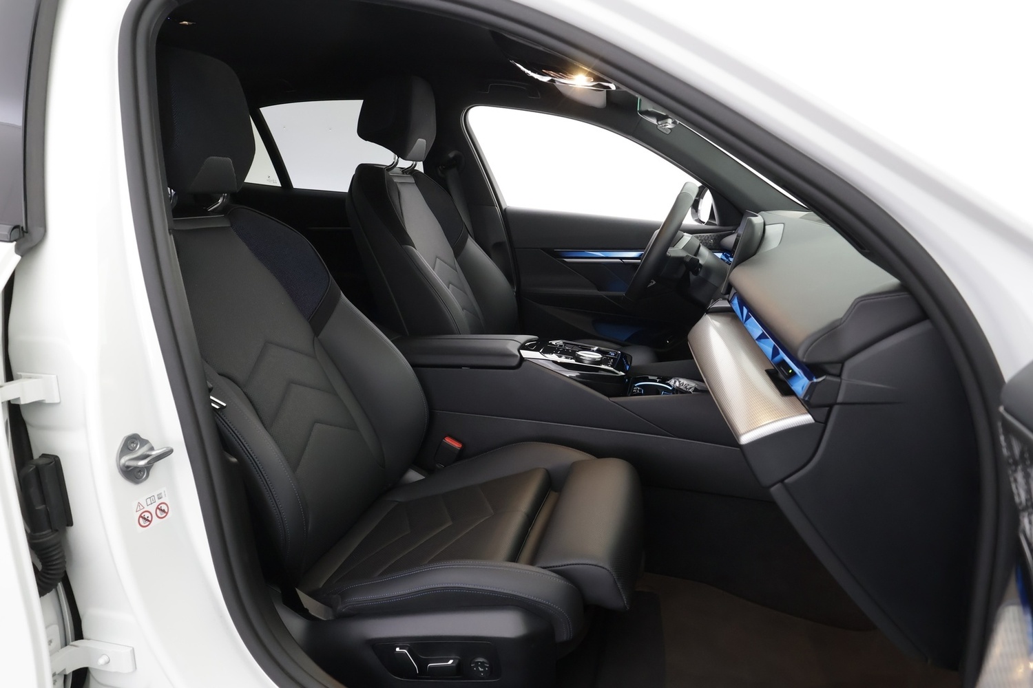 BMW i5 M60 vaihtoauto