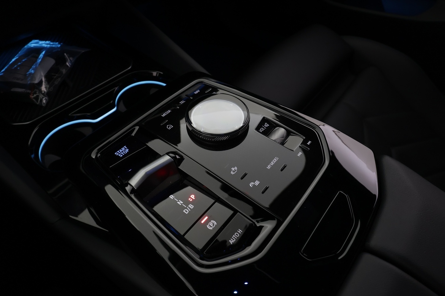 BMW i5 M60 vaihtoauto