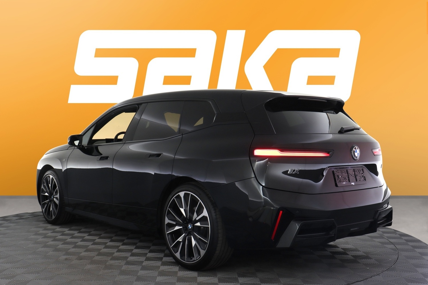 BMW iX vaihtoauto