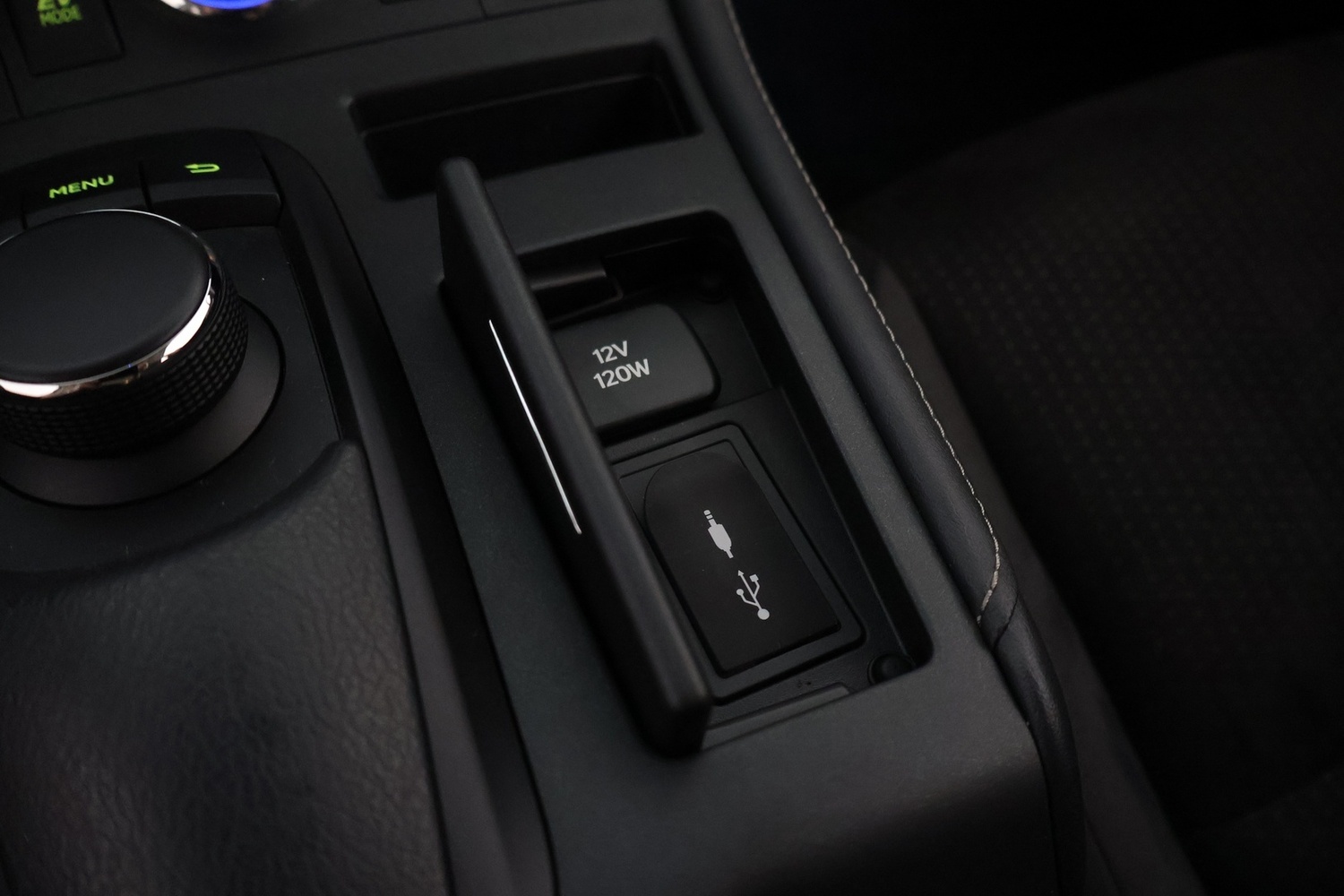 Lexus CT vaihtoauto