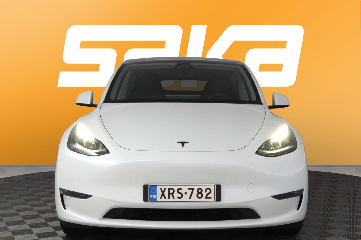 Tesla Model Y vaihtoauto
