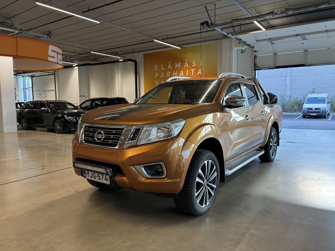 Nissan Navara vaihtoauto
