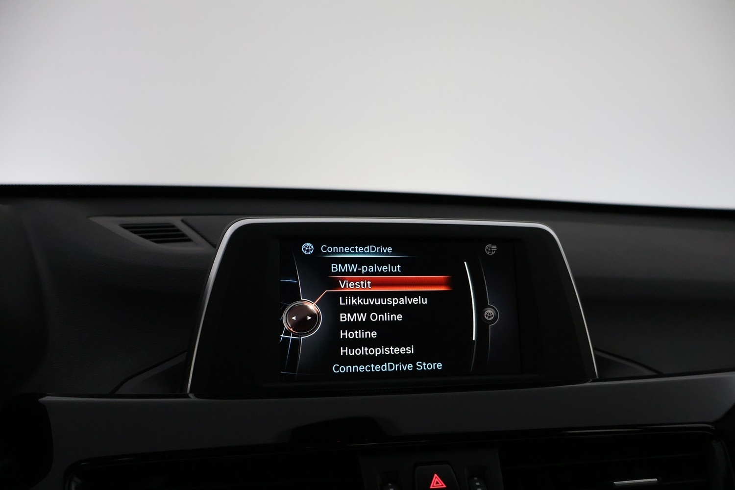 BMW X1 vaihtoauto