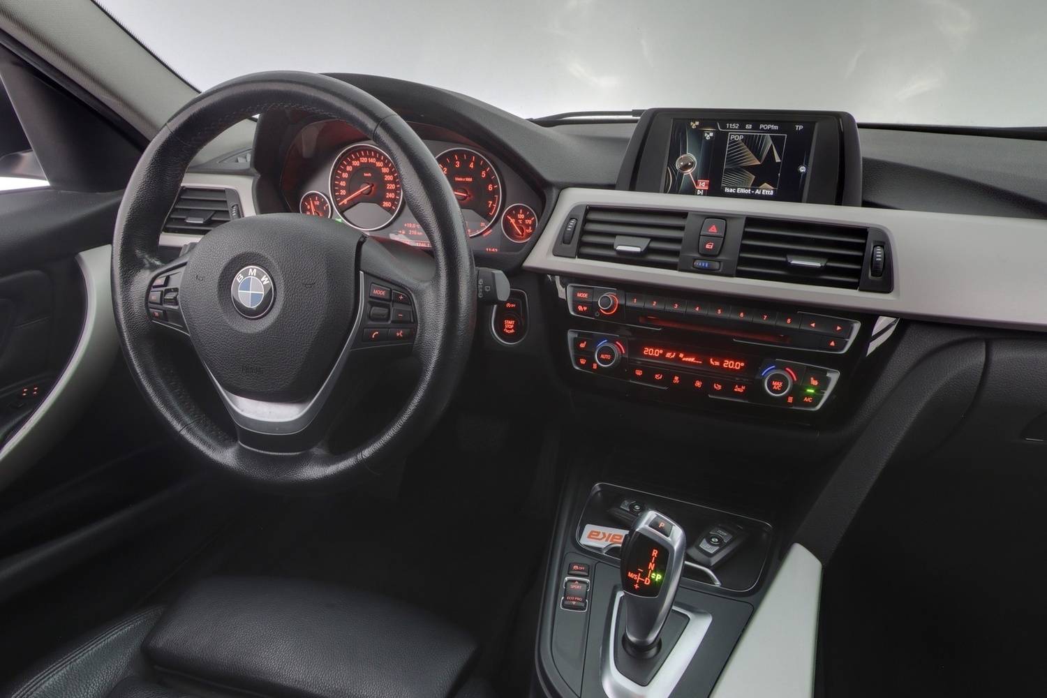 BMW 320 vaihtoauto