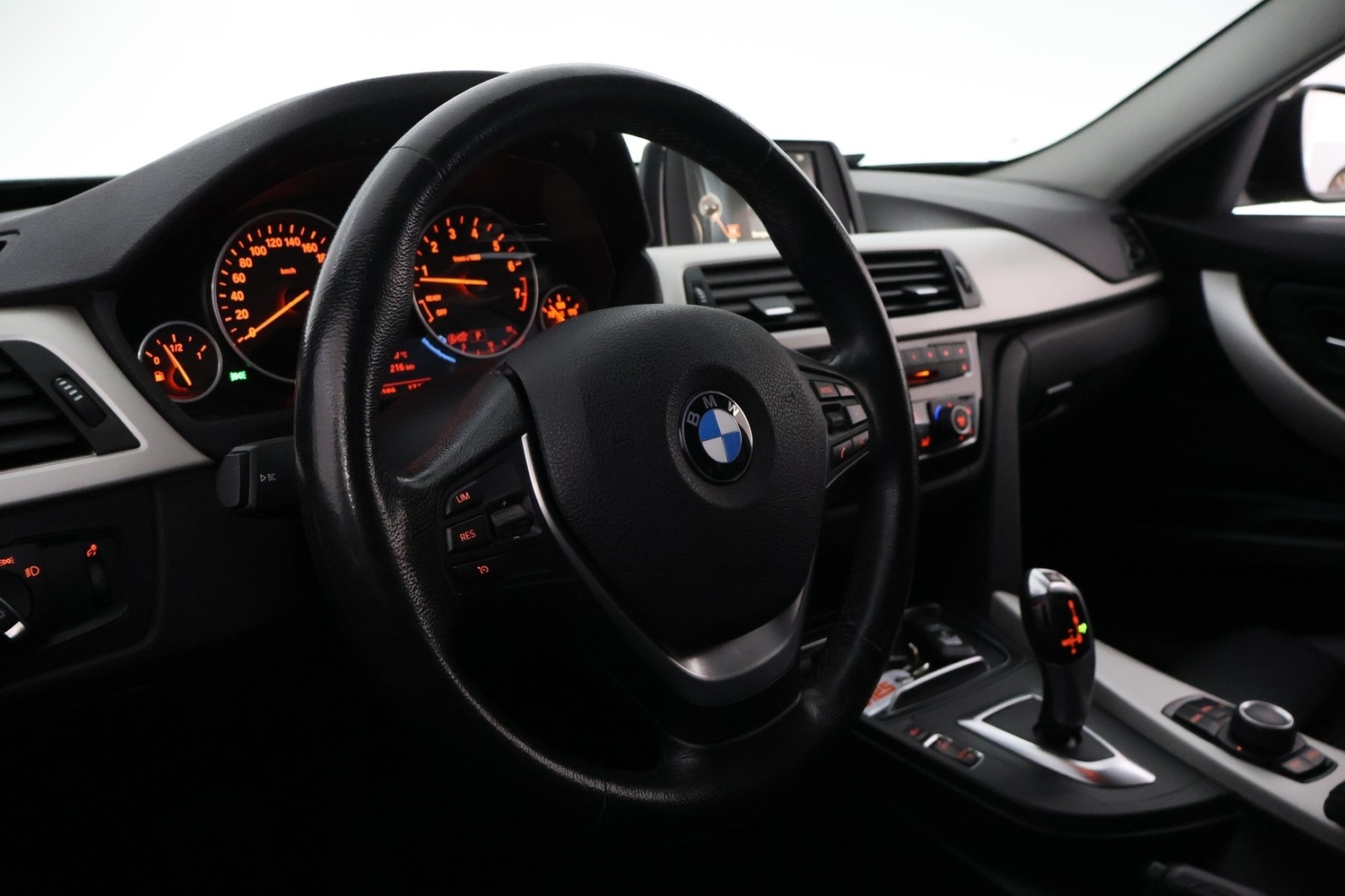 BMW 320 vaihtoauto
