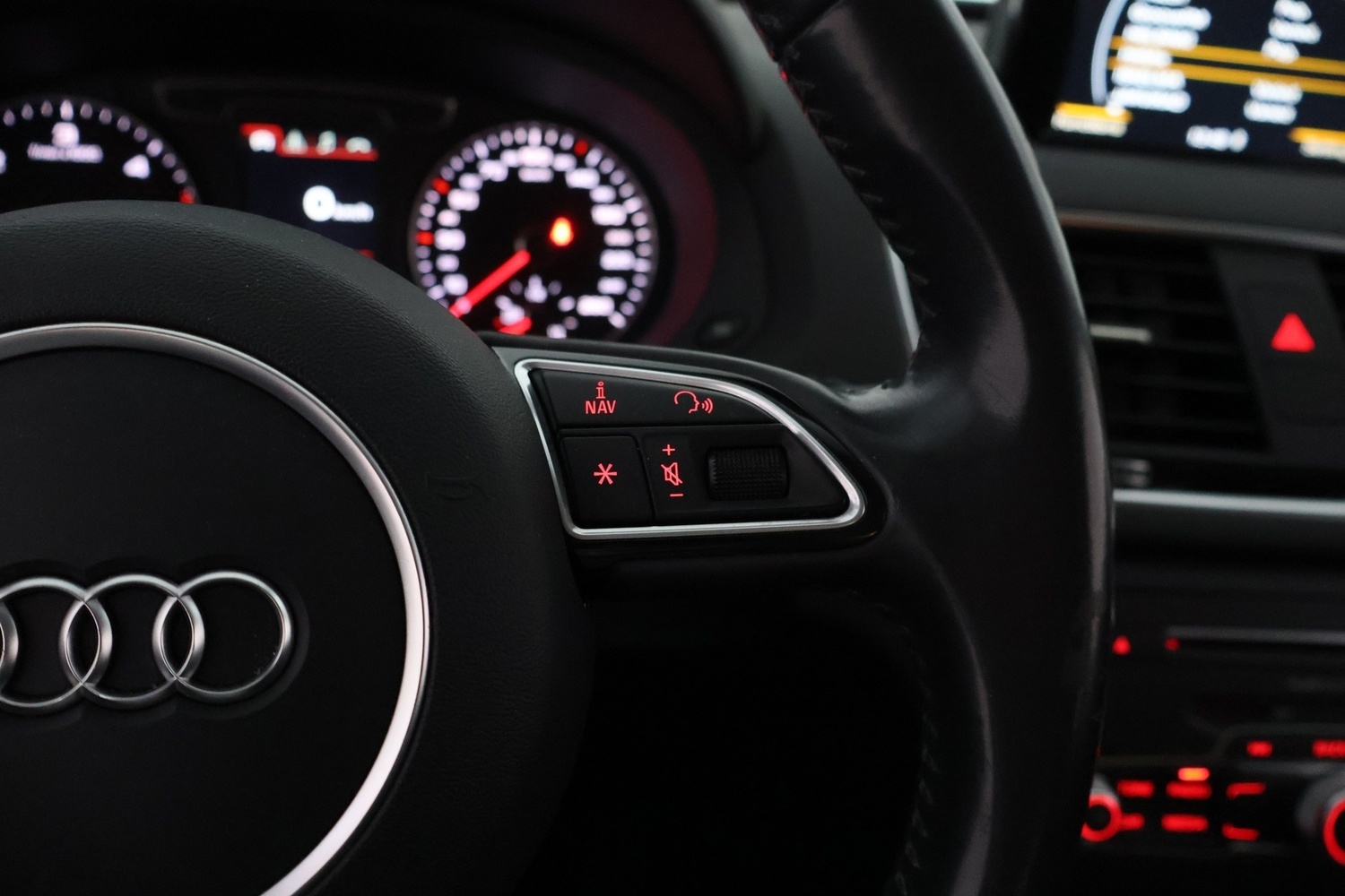 Audi Q3 vaihtoauto