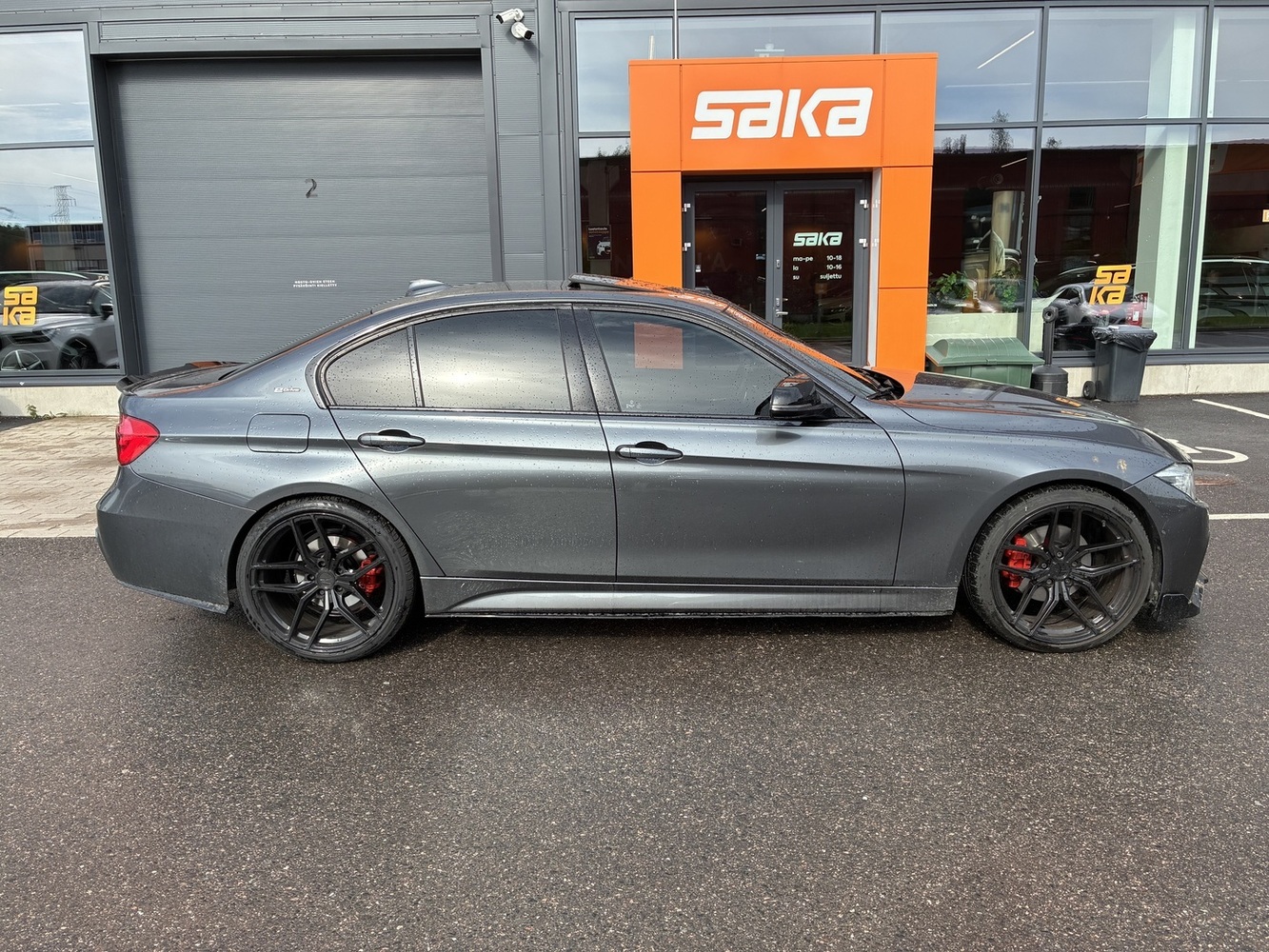 BMW 330 vaihtoauto