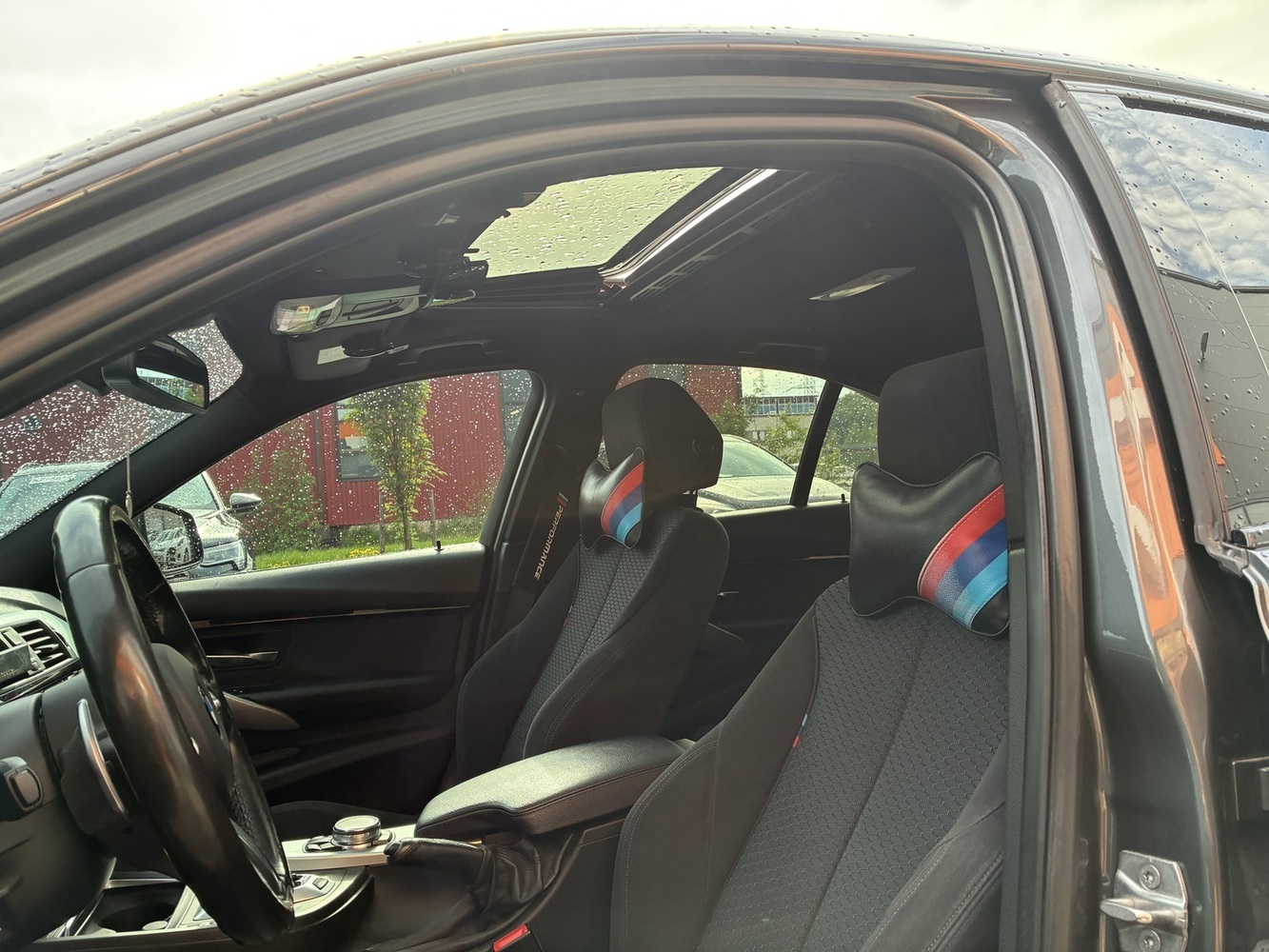 BMW 330 vaihtoauto