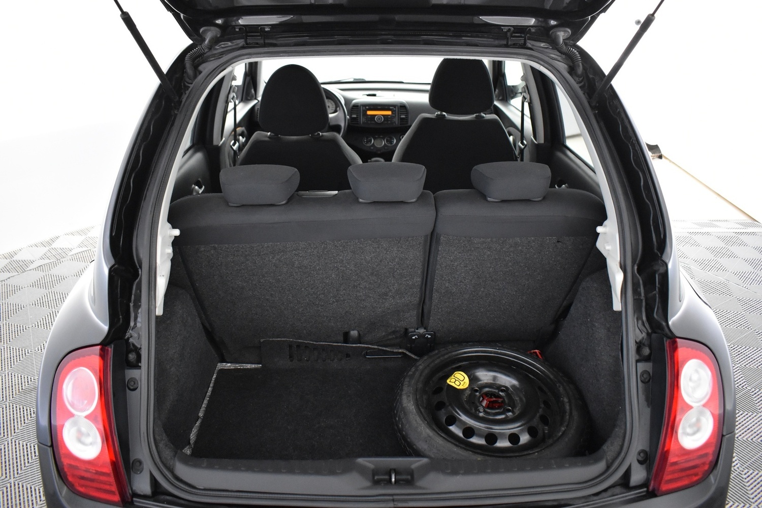 Nissan Micra vaihtoauto