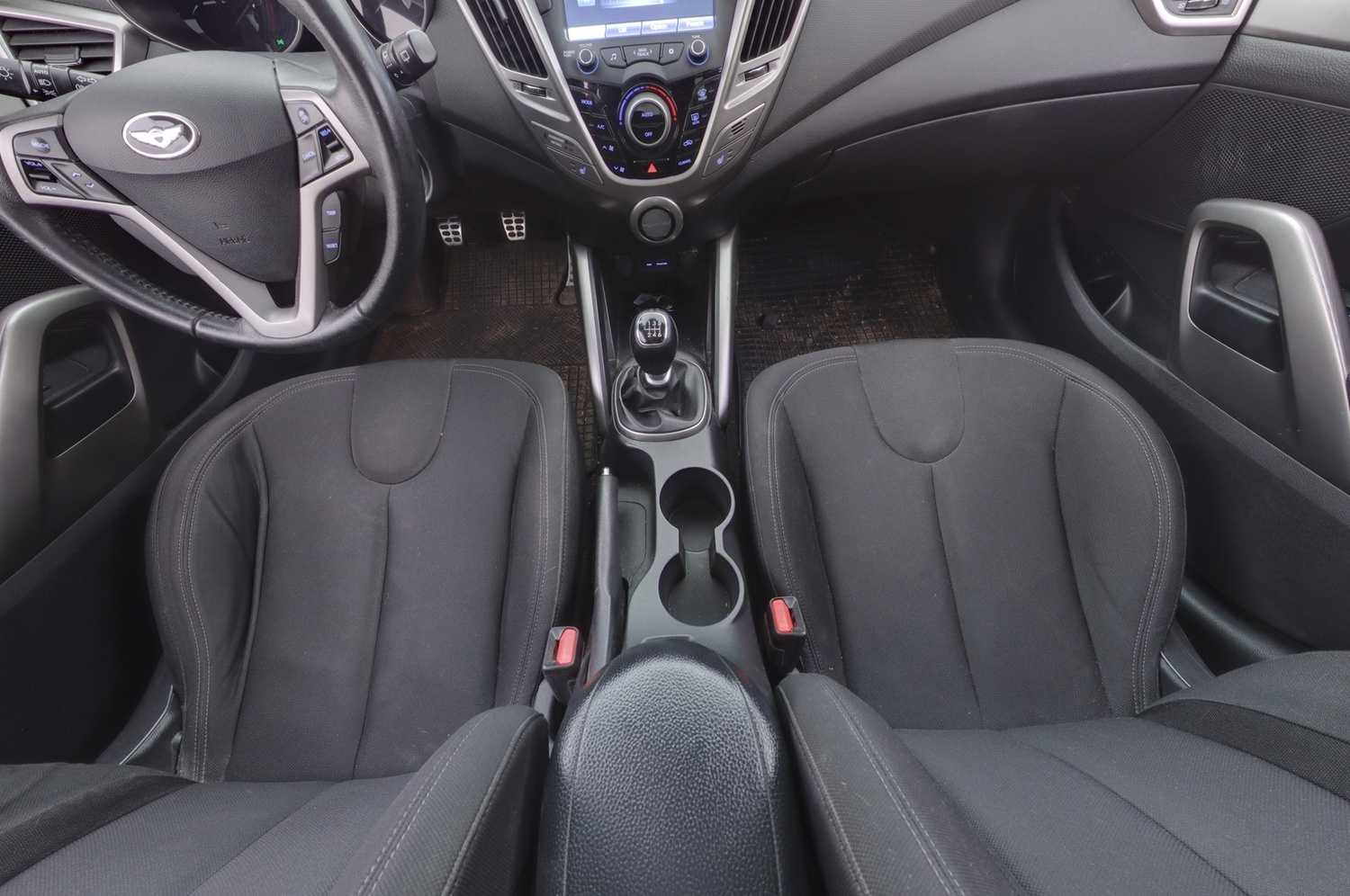 Hyundai Veloster vaihtoauto