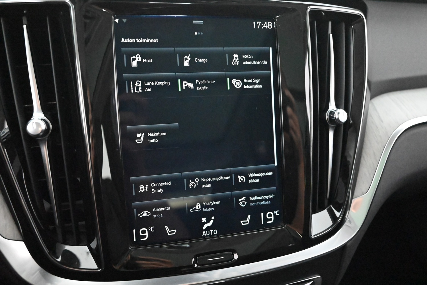 Volvo V60 vaihtoauto