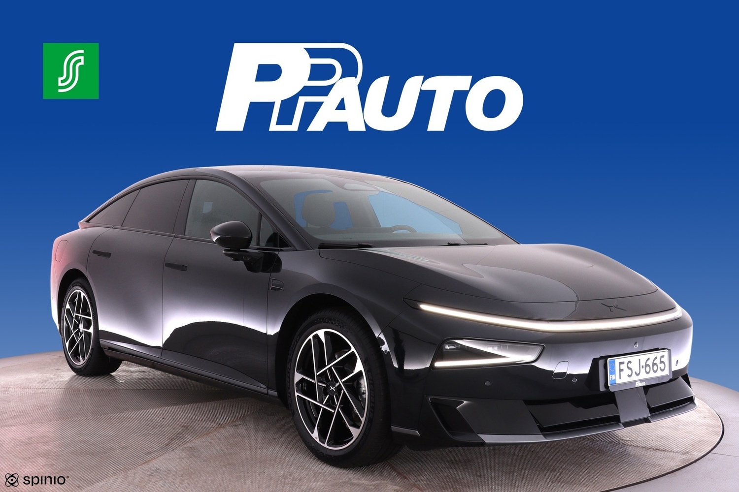 XPENG P7+ vaihtoauto