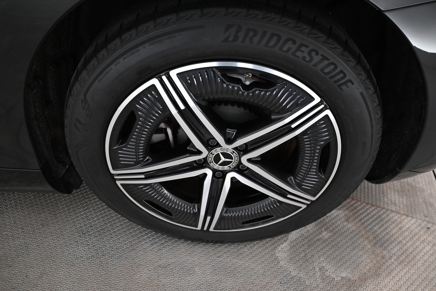 Mercedes-Benz EQE vaihtoauto